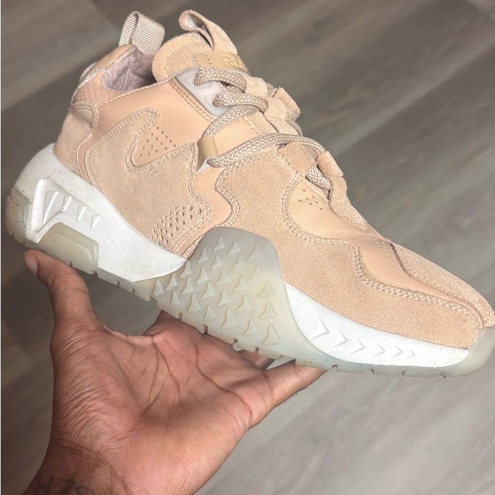Sia collective: vegtan sia run v2 Men's Beige Sneakers